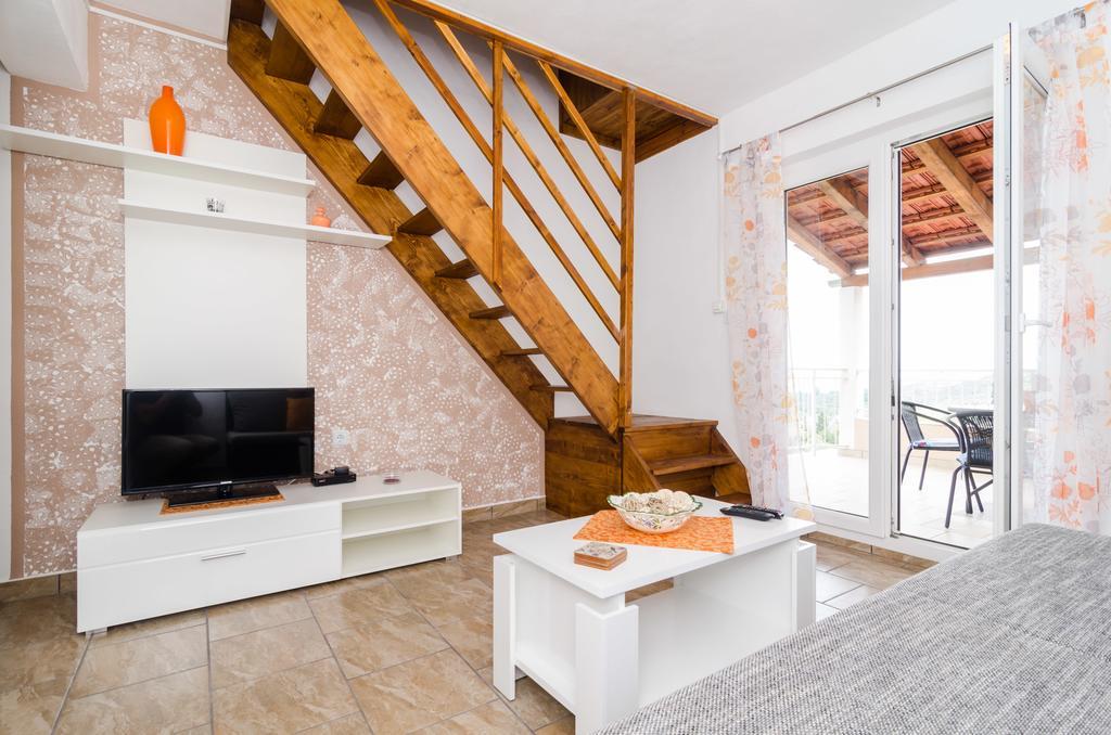Apartments Leviana ซาปลูนารา ภายนอก รูปภาพ