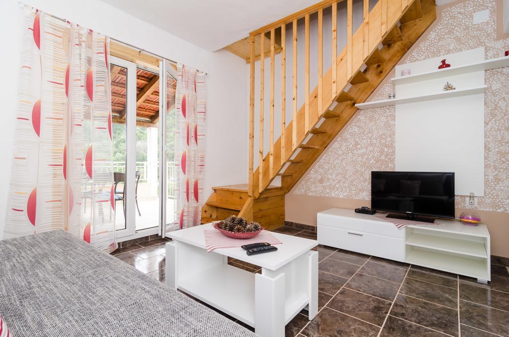 Apartments Leviana ซาปลูนารา ภายนอก รูปภาพ